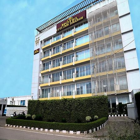 Hotel Citi Inn Grande Zirakpur Εξωτερικό φωτογραφία