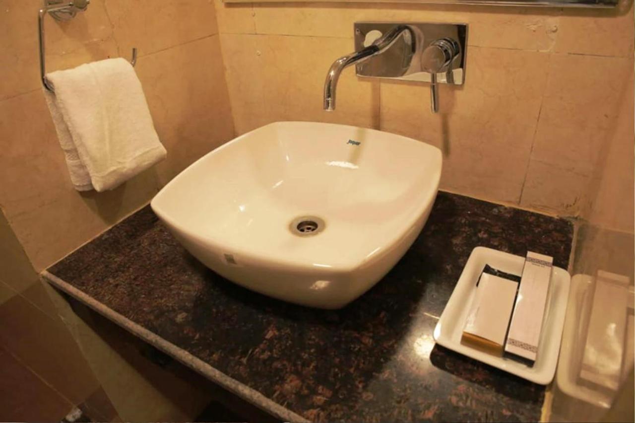 Hotel Citi Inn Grande Zirakpur Εξωτερικό φωτογραφία