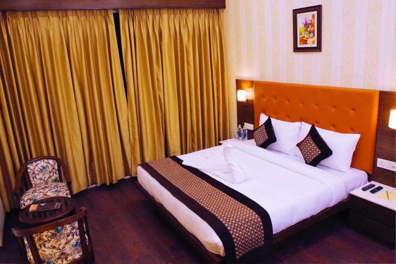 Hotel Citi Inn Grande Zirakpur Εξωτερικό φωτογραφία
