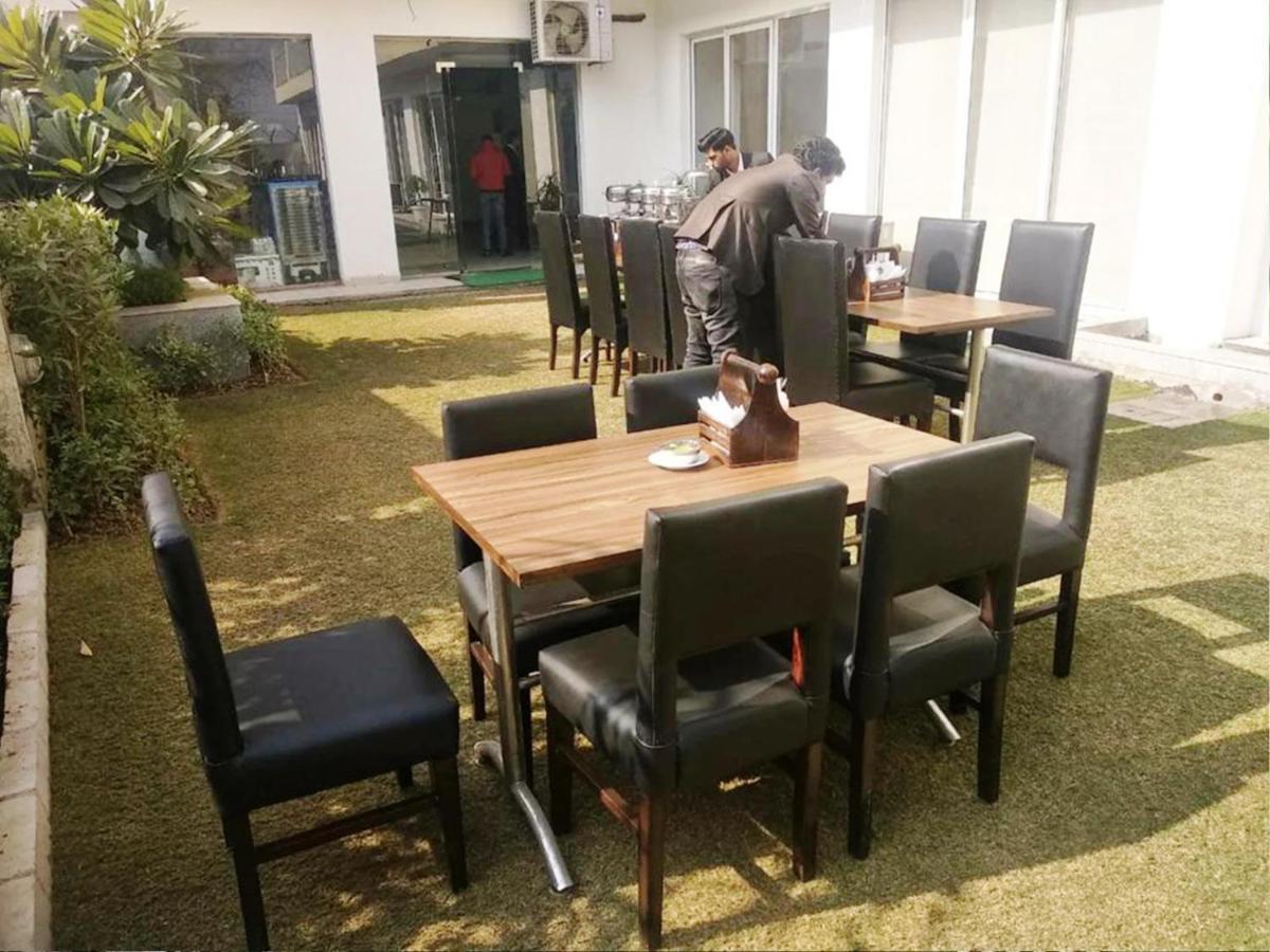 Hotel Citi Inn Grande Zirakpur Εξωτερικό φωτογραφία