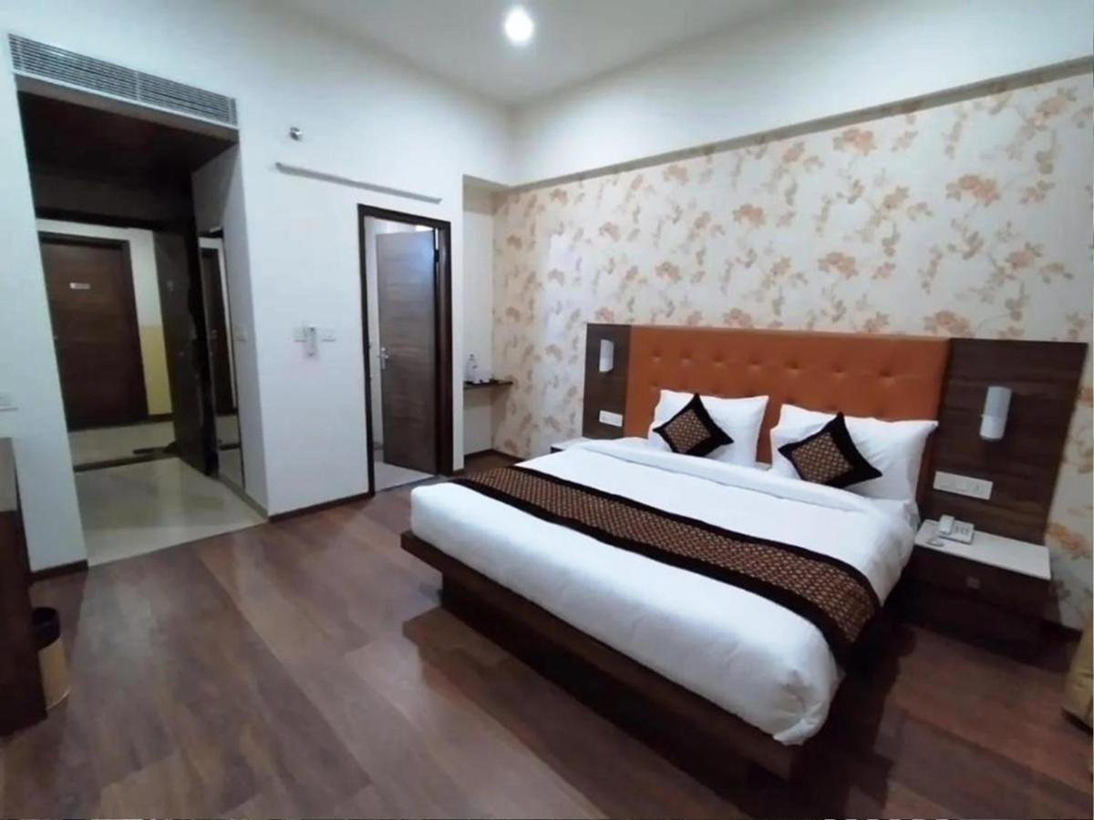 Hotel Citi Inn Grande Zirakpur Εξωτερικό φωτογραφία