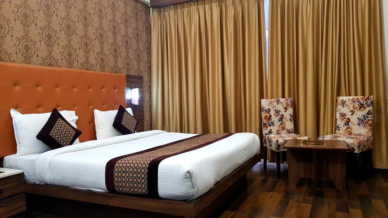 Hotel Citi Inn Grande Zirakpur Εξωτερικό φωτογραφία